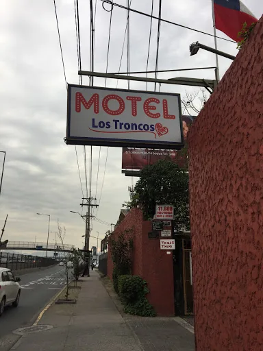 Motel Los Troncos en La Cisterna