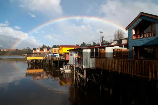 Palafito Waiwen Hostel en Chiloé