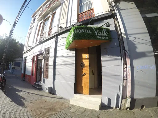 VOY Hostales - Poniente en Valparaíso