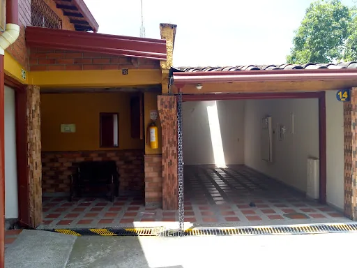 Motel Mónaco en La Estrella, Colombia