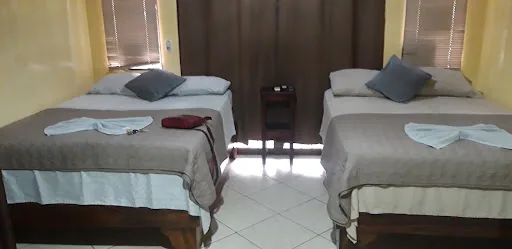 Cabinas Confort Puntarenas en Puntarenas, Costa Rica