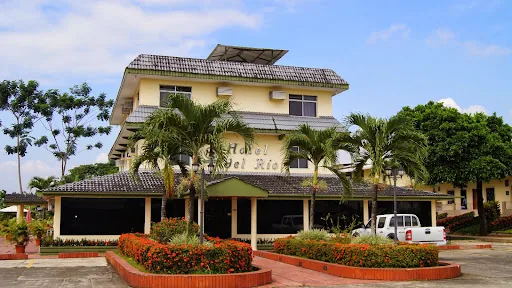 Del Rio Hotel en Quevedo, Ecuador