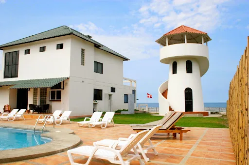 Hotel El Faro Escandinavo en Manta, Ecuador