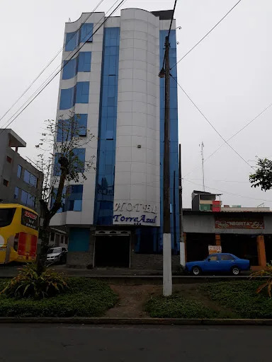 Hotel Torre Azul en Santo Domingo de los Colorados, Ecuador