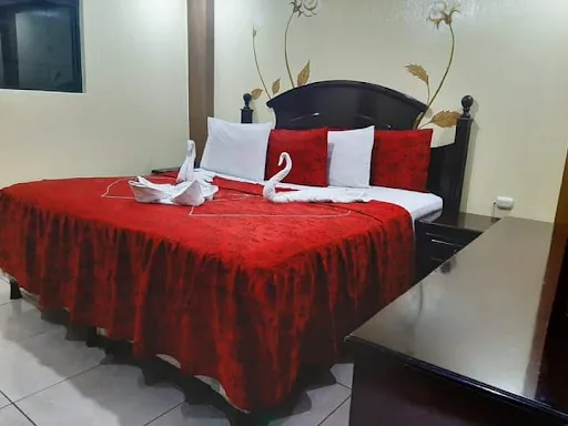 Auto Hotel Palomas en Olintepeque, Guatemala