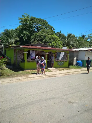 Hostal La Playa en Bocas del Toro, Panamá