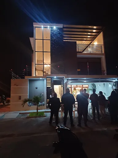 Eclipse Suite en Piura, Perú
