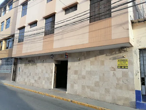 Hostal Santa Lucía en Piura, Perú