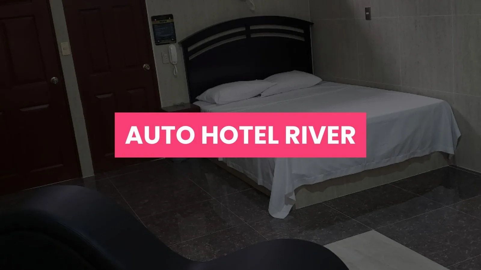 Auto Hotel River fachada