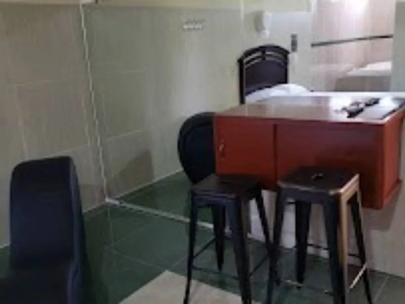Auto Hotel River habitación