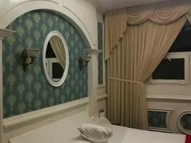 Majestic Auto Hotel detalles