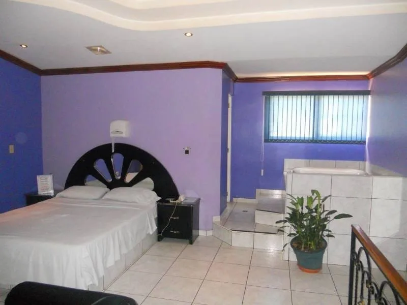 Auto Hotel Riviera entrada