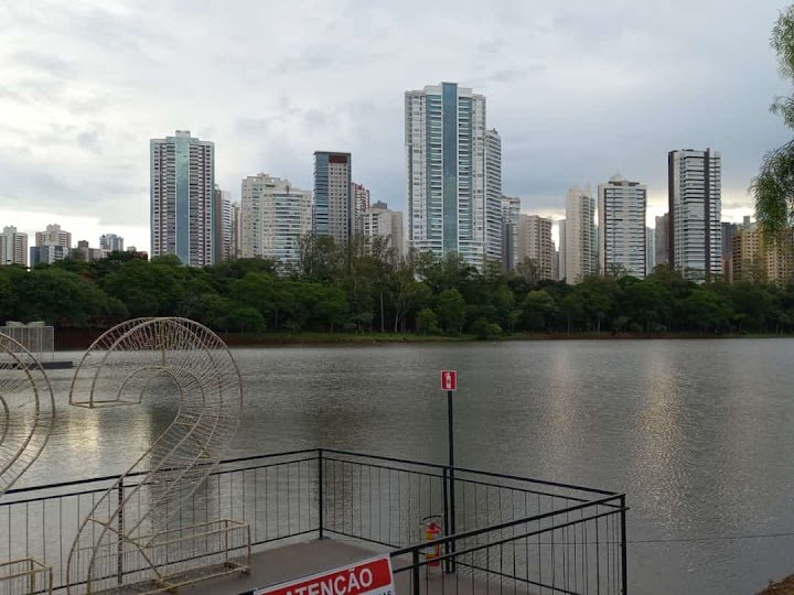 Candy Motel, Londrina