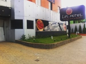 Lips Motel 5, Contagem