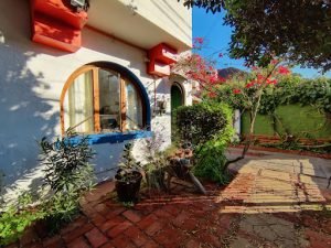 Casa Mondrian, Cordillera