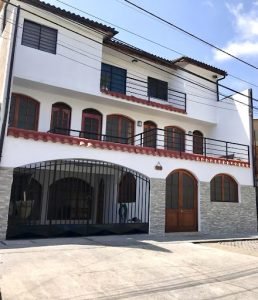 Hostal Lujors, Alto Hospicio