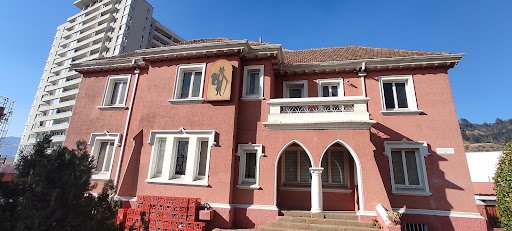 Hotel la mansion, Centro