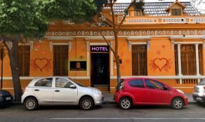 Hotel Toesca..., Centro