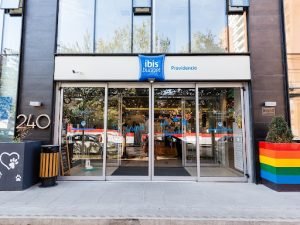 Ibis Budget, Providencia