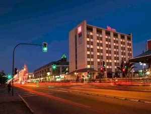 Ibis Santiago Estación Central, Centro