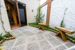 Motel De Luxe, Linares