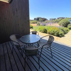 Refugio Lobos, Cardenal Caro