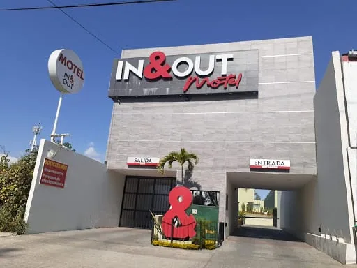 IN&OUT Motel | Guadalajara