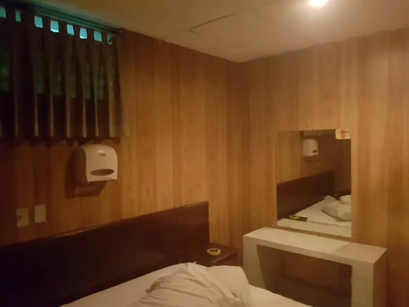 1-auto-motel-la-fuente