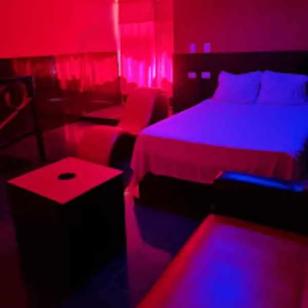 2-auto-hotel-la-gloria